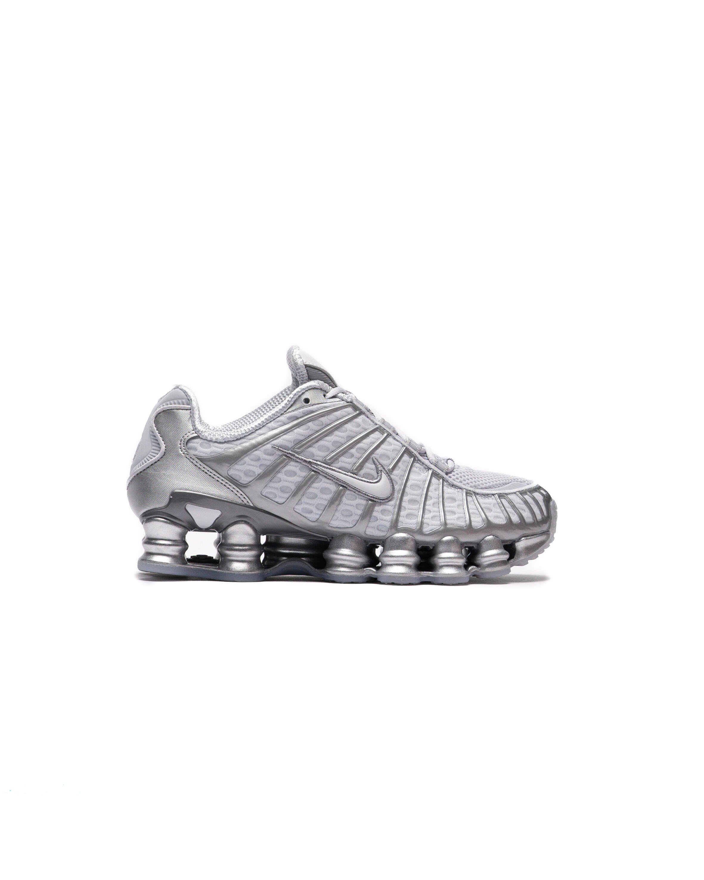 NIKE deals Shox TL White/Pure Platinum Size 13